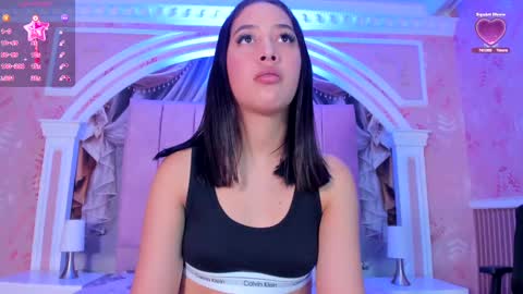 Snapshot of valentina_cortes72 chatting on February 2025 02:38:01 PM Valentina online show from February 2025 02:38:01 PM