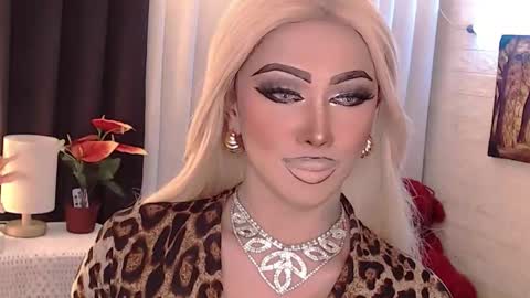 Amanda online show from October 2025 08:54:02 PM