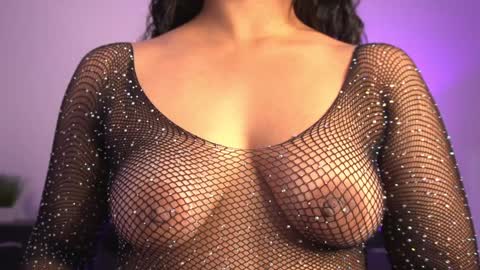 Snapshot of valentina_king18 chatting on January 2025 08:37:02 PM VALENTINA online show from January 2025 08:37:02 PM