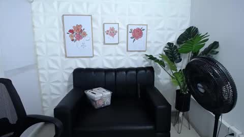 Valentina  online show from February 2025 09:04:01 PM