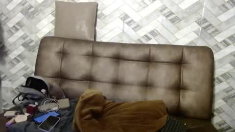 Valen  online show from February 2026 12:06:01 PM