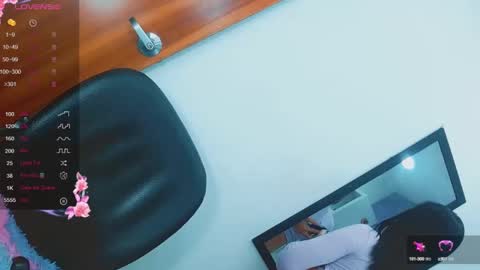 Snapshot of valentina_princess_ chatting on February 2025 04:10:01 AM valentina_princess_ online show from February 2025 04:10:01 AM