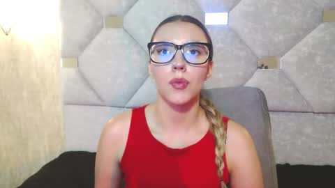 Valentina online show from May 2026 05:08:01 PM