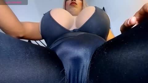 valentinabigcock23 online show from October 2025 01:09:02 PM