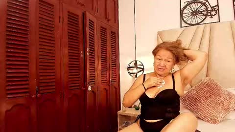 Ana online show from January 2025 11:32:02 AM