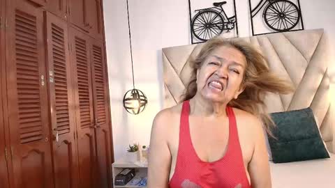 Ana online show from February 2025 07:26:01 PM