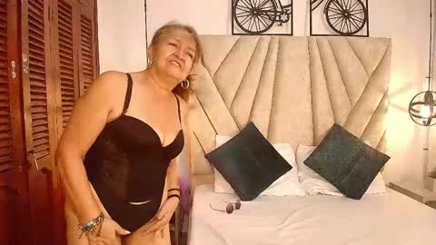 Ana online show from March 2025 07:27:02 PM
