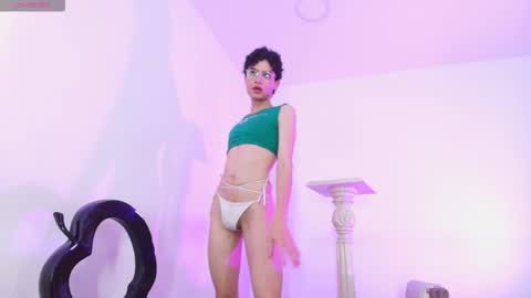 valentinaguerra1 online show from November 2025 09:20:02 AM