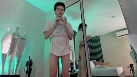 valentinaguerra1 online show from November 2025 06:14:02 AM