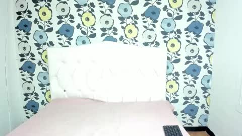 Snapshot of valentinaklean1 chatting on October 2025 03:27:02 AM valentinaklean1 online show from October 2025 03:27:02 AM