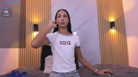 Snapshot of valentinaliux_ chatting on April 2026 11:30:02 AM valentinaliux_ online show from April 2026 11:30:02 AM