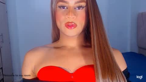 Snapshot of valentinaxxxdoll chatting on May 2026 06:57:02 PM VALENTINA online show from May 2026 06:57:02 PM