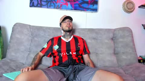 Snapshot of valentino_bel chatting on June 2026 03:29:02 PM Nick online show from June 2026 03:29:02 PM