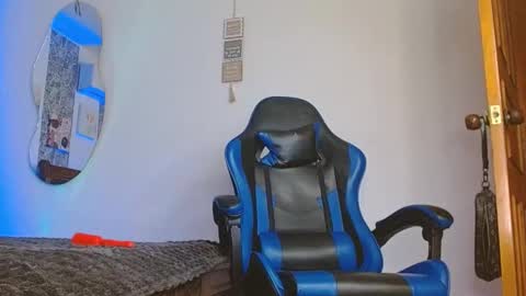 Mistery Guy online show from November 2025 02:17:02 AM