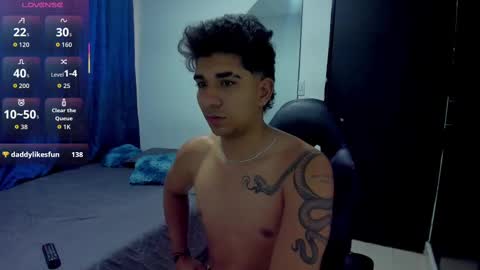 Snapshot of valentino_santos chatting on September 2025 12:21:02 PM valentino santos online show from September 2025 12:21:02 PM