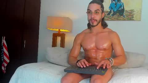 Snapshot of valentinocorleone_ chatting on June 2026 03:55:02 PM VALENTINO online show from June 2026 03:55:02 PM