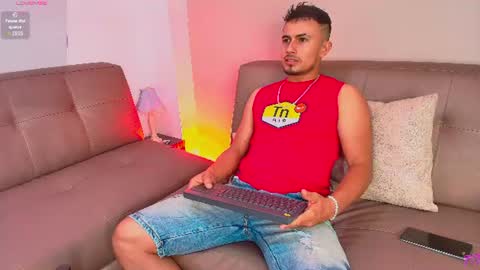 Snapshot of valentinos_ chatting on July 2026 09:10:01 PM Valentinos online show from July 2026 09:10:01 PM