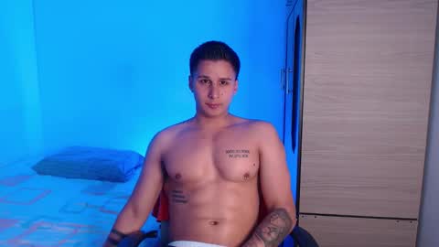 Snapshot of valentinosex_1 chatting on September 2025 06:20:02 PM VALENTINO online show from September 2025 06:20:02 PM