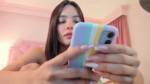 Snapshot of valentoro1 chatting on December 2024 03:33:01 PM Vale Toro online show from December 2024 03:33:01 PM