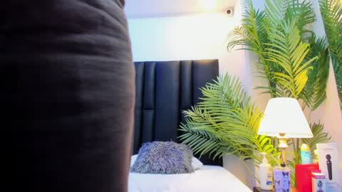 valeri_tafur online show from April 2026 10:26:01 AM