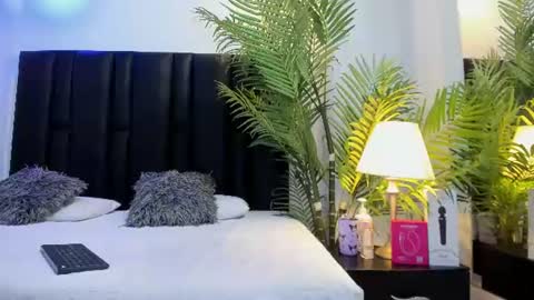 valeri_tafur online show from August 2026 11:05:02 AM