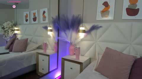 valeria_carter_ online show from November 2025 12:03:01 PM