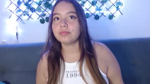 valeria online show from February 2025 05:24:02 AM