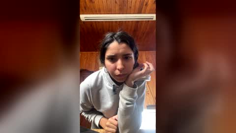 Snapshot of valeria_feroz chatting on May 2026 01:50:01 PM valeria_feroz online show from May 2026 01:50:01 PM