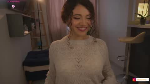 Snapshot of valeria_rosses chatting on May 2026 09:20:02 PM Valeria online show from May 2026 09:20:02 PM