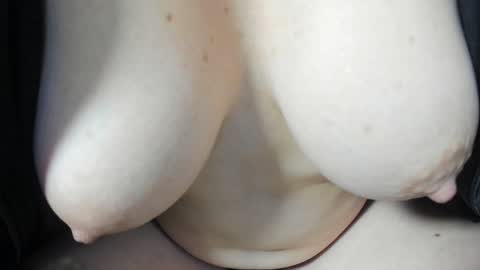 Snapshot of valeriaa_soler chatting on December 2024 05:03:01 PM Valeria online show from December 2024 05:03:01 PM