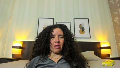 Snapshot of valeriaa_soler chatting on January 2025 03:58:02 PM Valeria online show from January 2025 03:58:02 PM