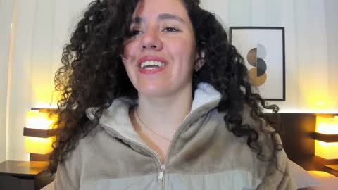 Snapshot of valeriaa_soler chatting on January 2025 12:12:02 PM Valeria online show from January 2025 12:12:02 PM