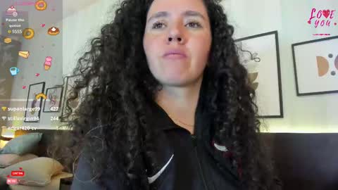 Snapshot of valeriaa_soler chatting on February 2025 05:42:02 PM Valeria online show from February 2025 05:42:02 PM