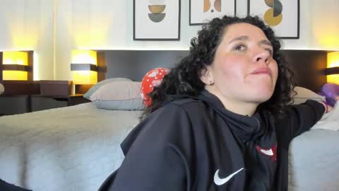 Snapshot of valeriaa_soler chatting on February 2025 08:49:02 PM Valeria online show from February 2025 08:49:02 PM