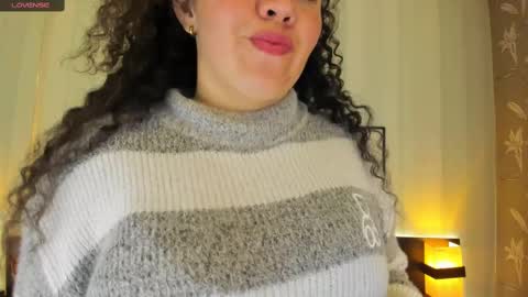 Snapshot of valeriaa_soler chatting on March 2025 12:55:02 PM Valeria online show from March 2025 12:55:02 PM