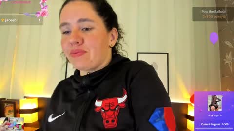 Snapshot of valeriaa_soler chatting on March 2025 12:04:02 PM Valeria online show from March 2025 12:04:02 PM