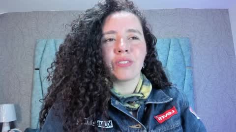 Snapshot of valeriaa_soler chatting on September 2025 01:11:02 PM Valeria online show from September 2025 01:11:02 PM