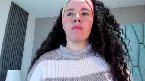 Snapshot of valeriaa_soler chatting on September 2025 04:53:02 PM Valeria online show from September 2025 04:53:02 PM