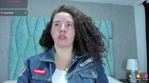 Valeria online show from November 2025 01:22:02 PM