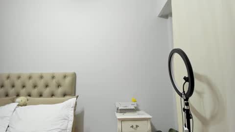 valeriafraanco online show from September 2025 03:52:02 AM