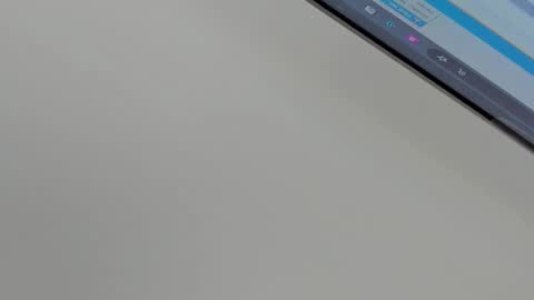 Valeria online show from December 2025 12:24:02 PM