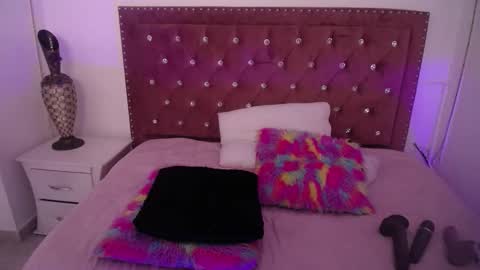 VALERIA online show from November 2025 09:33:02 AM