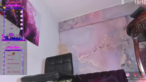   online show from October 2025 01:23:02 PM