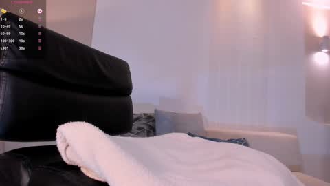 Valeria online show from January 2025 08:19:02 PM