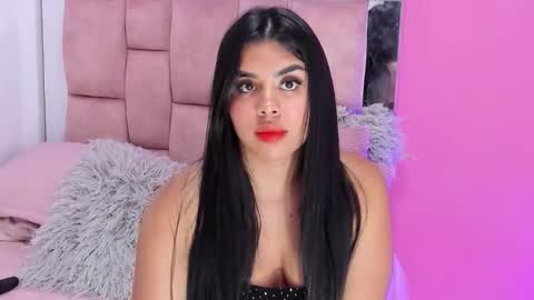 Valeria  online show from September 2025 07:36:01 PM