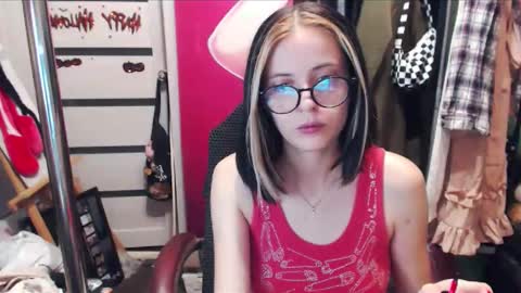 ValeriaXKiss online show from January 2025 04:33:01 PM