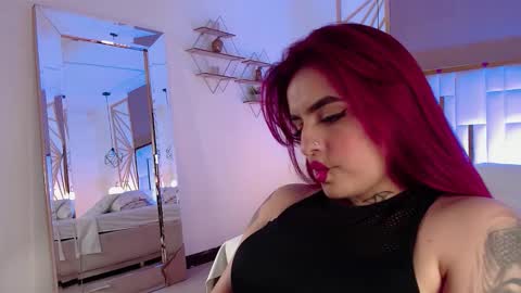 Valerie  online show from November 2025 10:37:02 PM