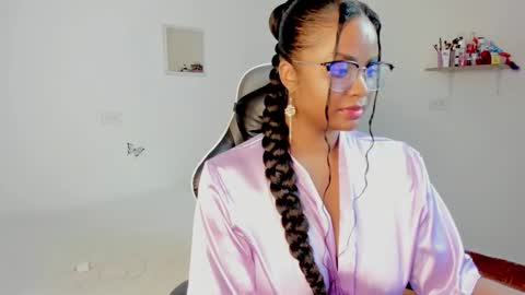 Snapshot of valeriebl chatting on September 2025 10:54:02 PM Valerie Blake online show from September 2025 10:54:02 PM