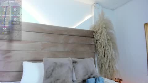 valeri online show from December 2024 12:01:02 PM