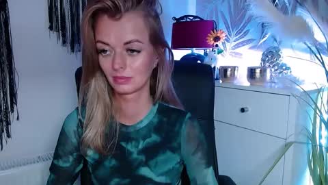 Valerie  online show from December 2024 08:26:02 AM